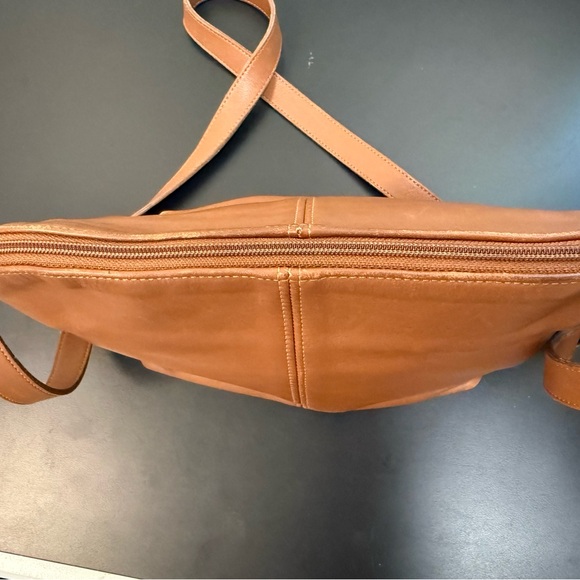 Coach vintage British Tan Leather crossbody Bag - Picture 7 of 9